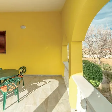 One-bedroom In Privlaka Appartamento *